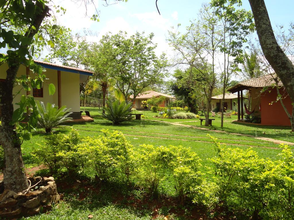 Pousada Recanto Do Cerrado Neropolis Exterior photo